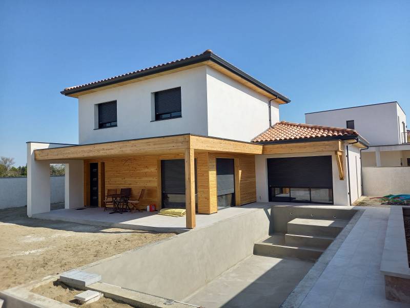 Construction de maison passive en ossature bois avec isolation biosourcée à Toulouse et ses environs